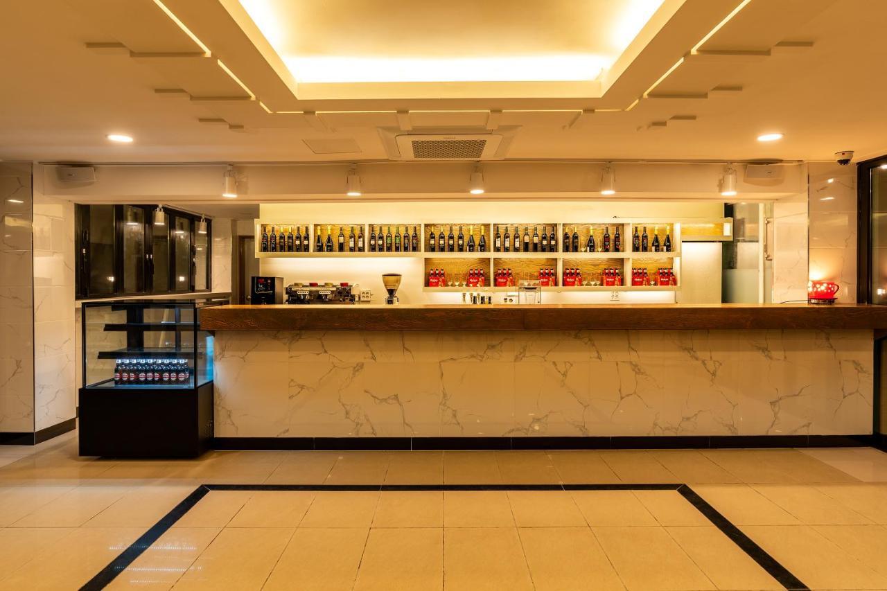 โคคูน ทัวริสต์ โฮเทล แอวอล เชจู Hotel เมืองเชจู ภายนอก รูปภาพ